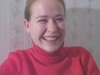 一个非常温柔和美丽的婴儿手淫她微妙的小便