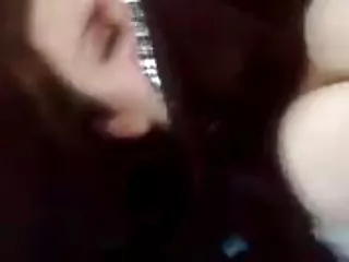 性感的 黑发 蒂娜 凯 激情 乱搞 在 被 拉的 吱吱 作响